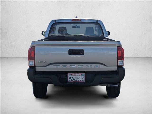 Used 2017 Toyota Tacoma SR AWD/4WD image 7