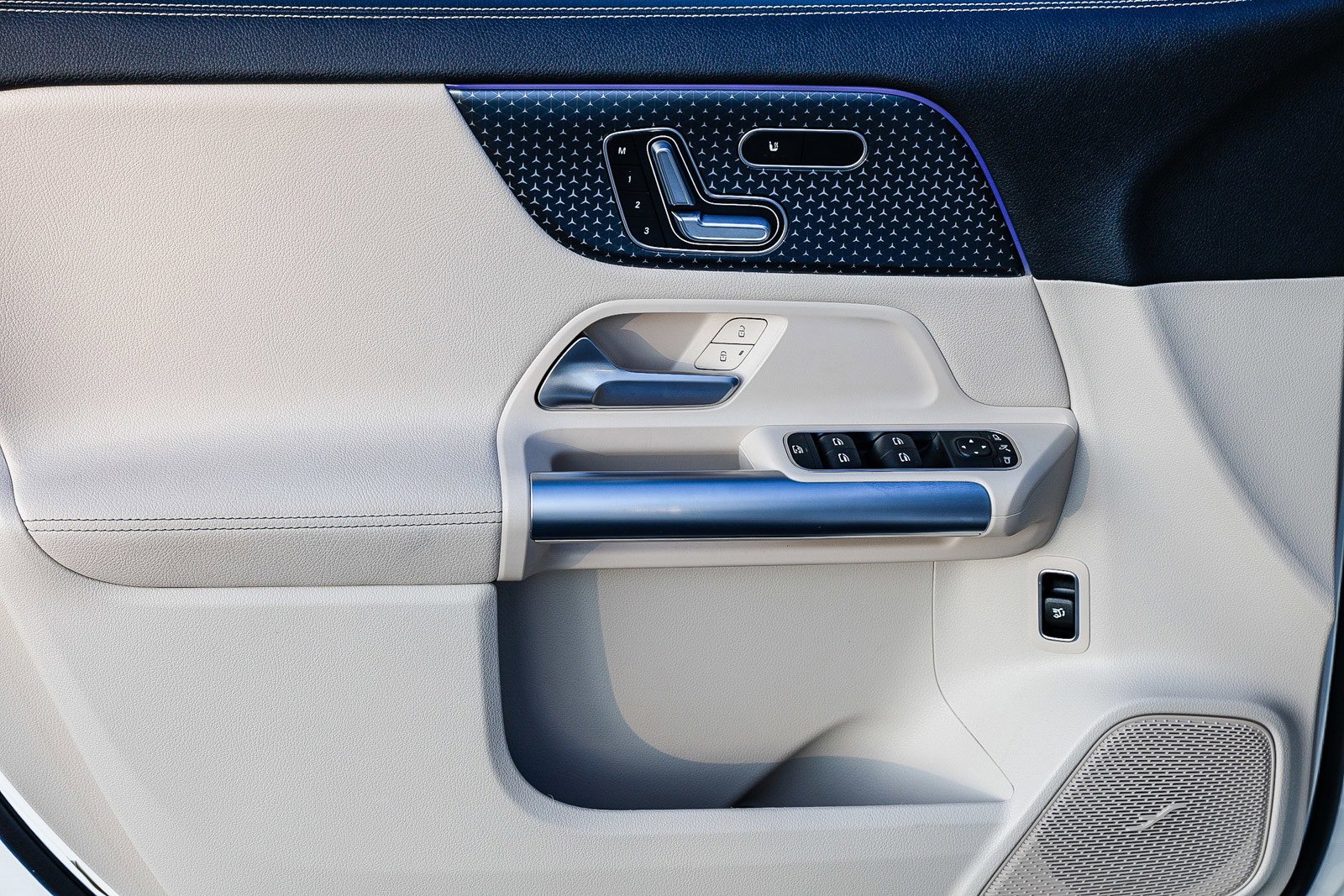 Certified 2025 Mercedes-Benz GLA 250 4MATIC image 21