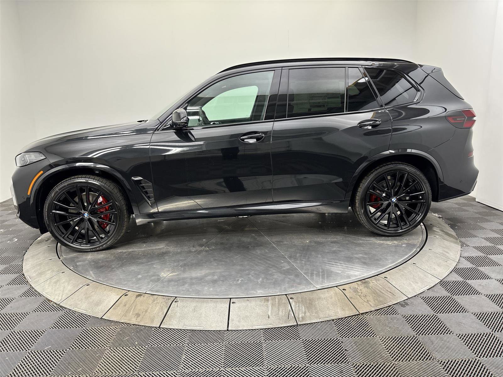 New 2026 BMW X5 xDrive40i w/ M Sport Package AWD/4WD image 16