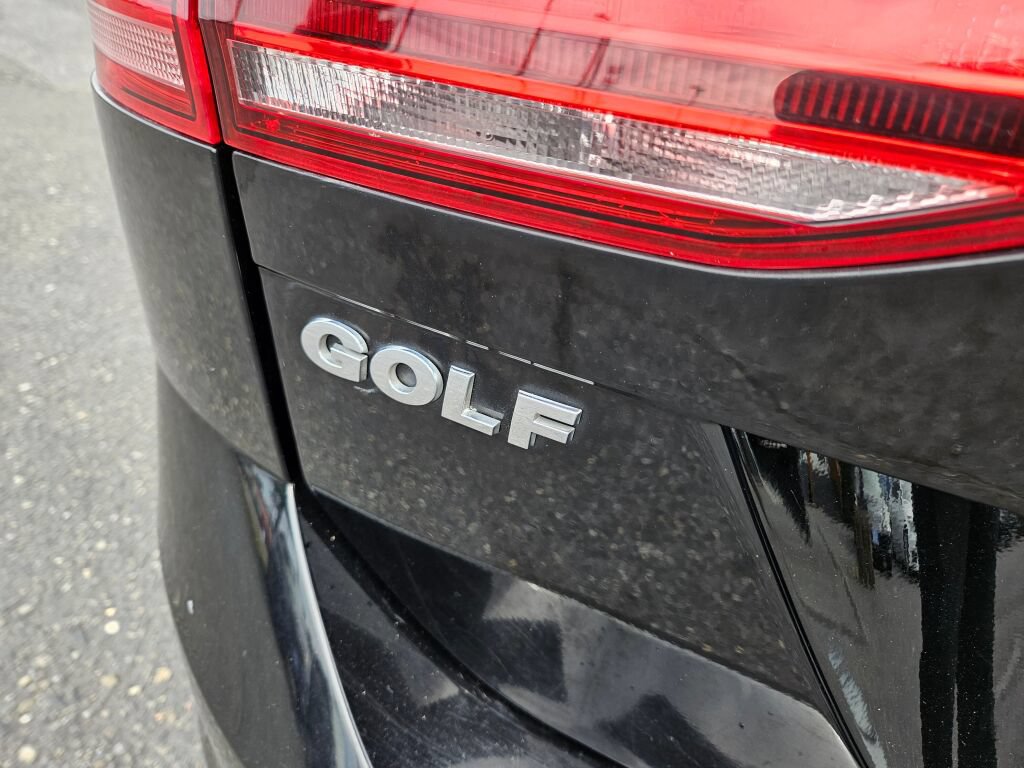 Used 2016 Volkswagen Golf S FWD image 9