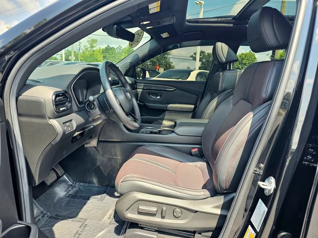 Used 2025 Honda Pilot Black Edition image 17