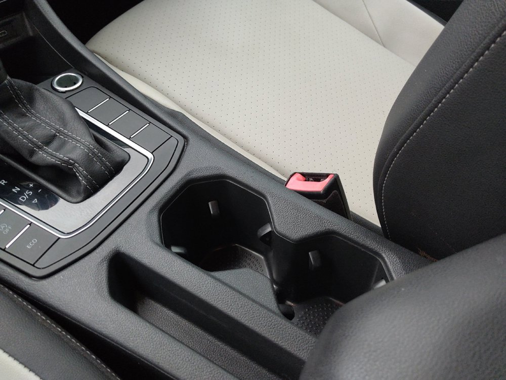 Used 2020 Volkswagen Jetta R-Line FWD image 26