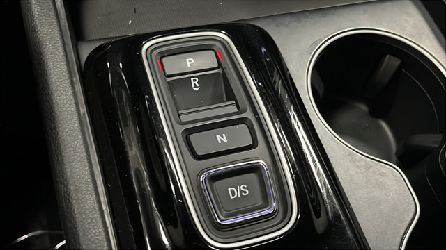 Used 2023 Honda Pilot Sport image 18