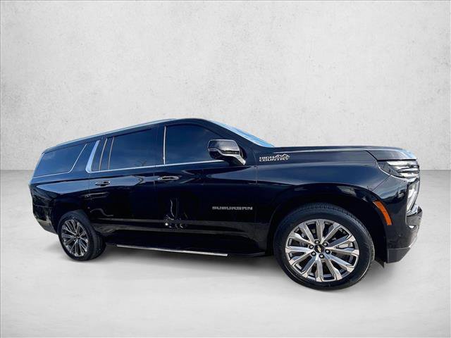 Certified 2025 Chevrolet Suburban High Country RWD image 5