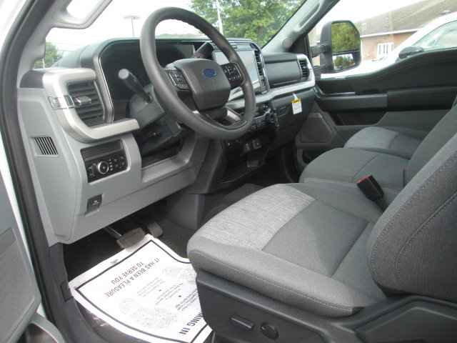 New 2027 Ford F250 XLT w/ XLT Premium Package AWD/4WD image 8