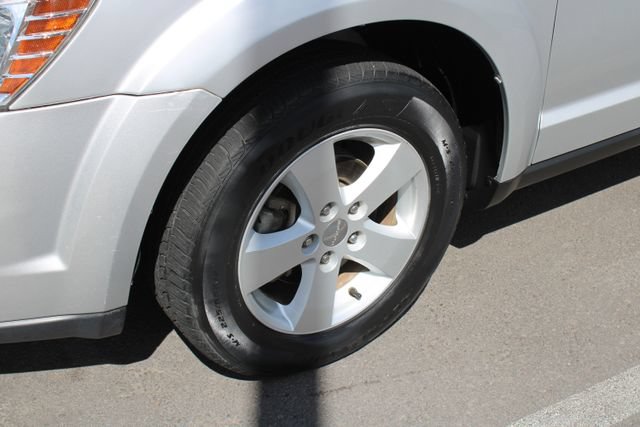 Used 2012 Dodge Journey SXT w/ Popular Equipment Group FWD image 12