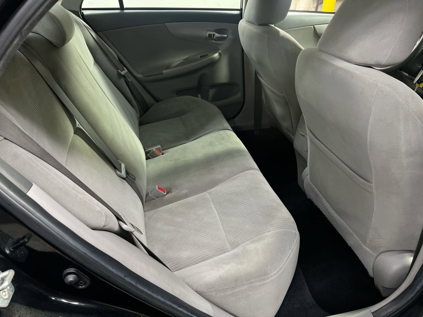 Used 2010 Toyota Corolla LE image 22