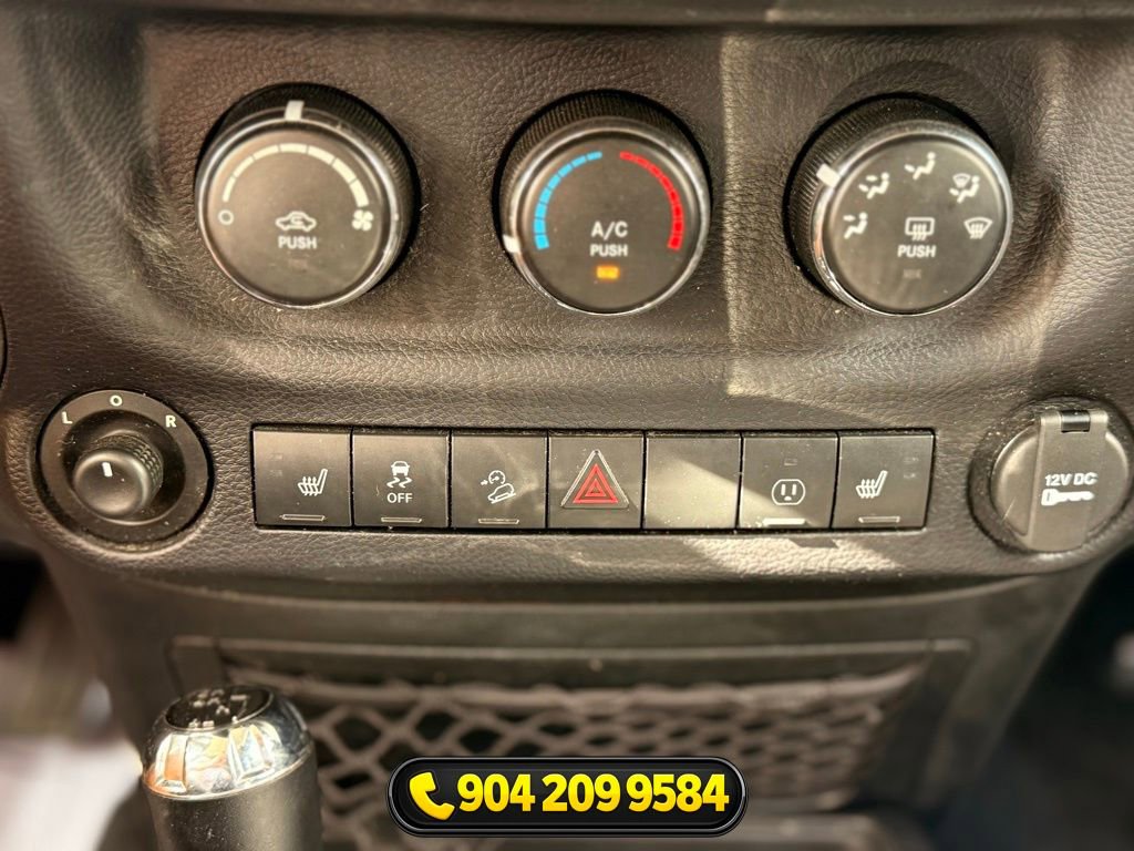Used 2015 Jeep Wrangler Unlimited Rubicon w/ Dual Top Group AWD/4WD image 16