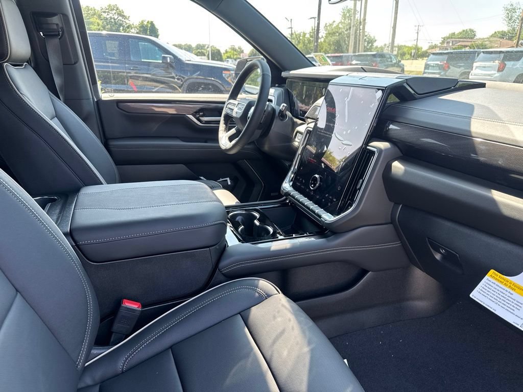 New 2026 GMC Yukon XL Elevation w/ LPO, Floor Liner Package AWD/4WD image 11