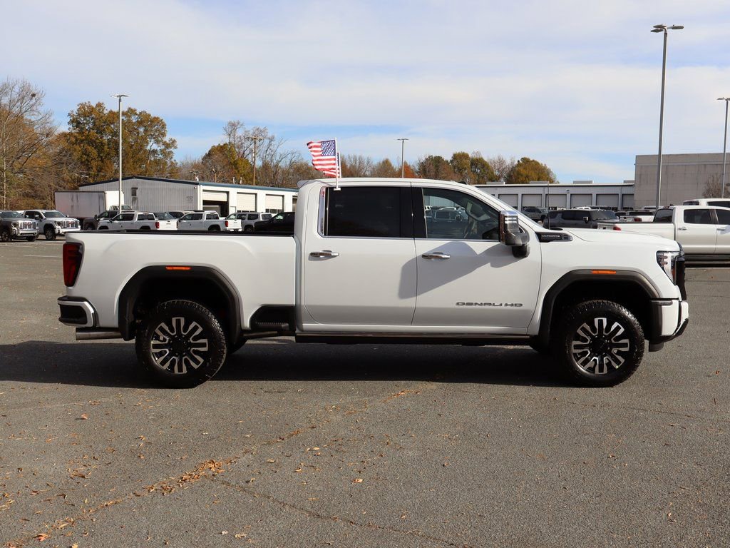 New 2026 GMC Sierra 3500 Denali Ultimate image 3