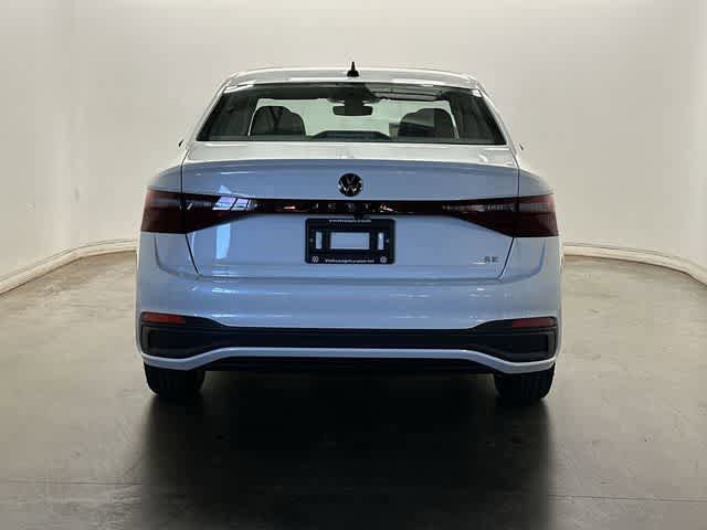 New 2026 Volkswagen Jetta SE image 4