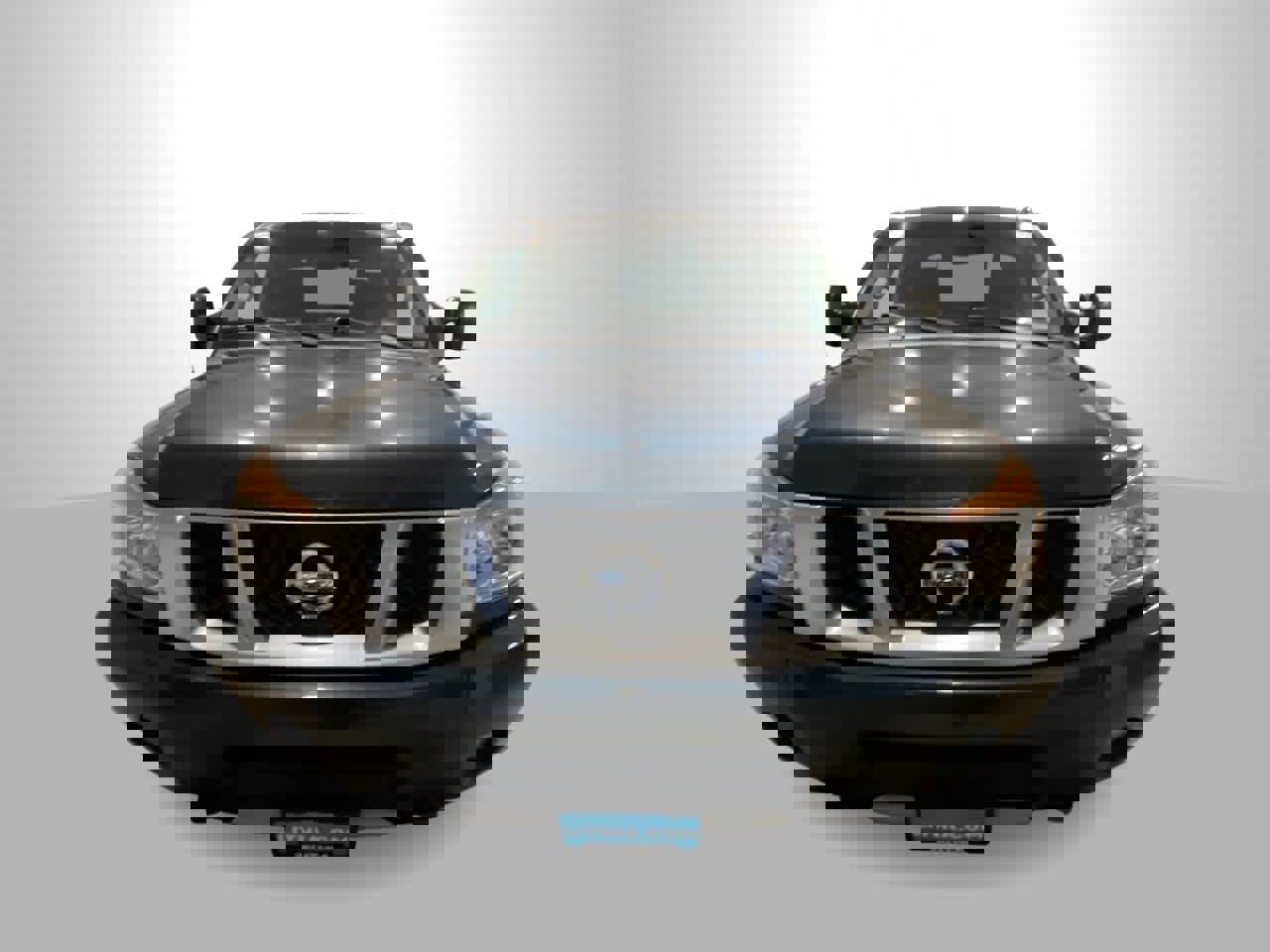 Used 2014 Nissan Titan PRO-4X w/ Pro-4x Luxury Package image 3