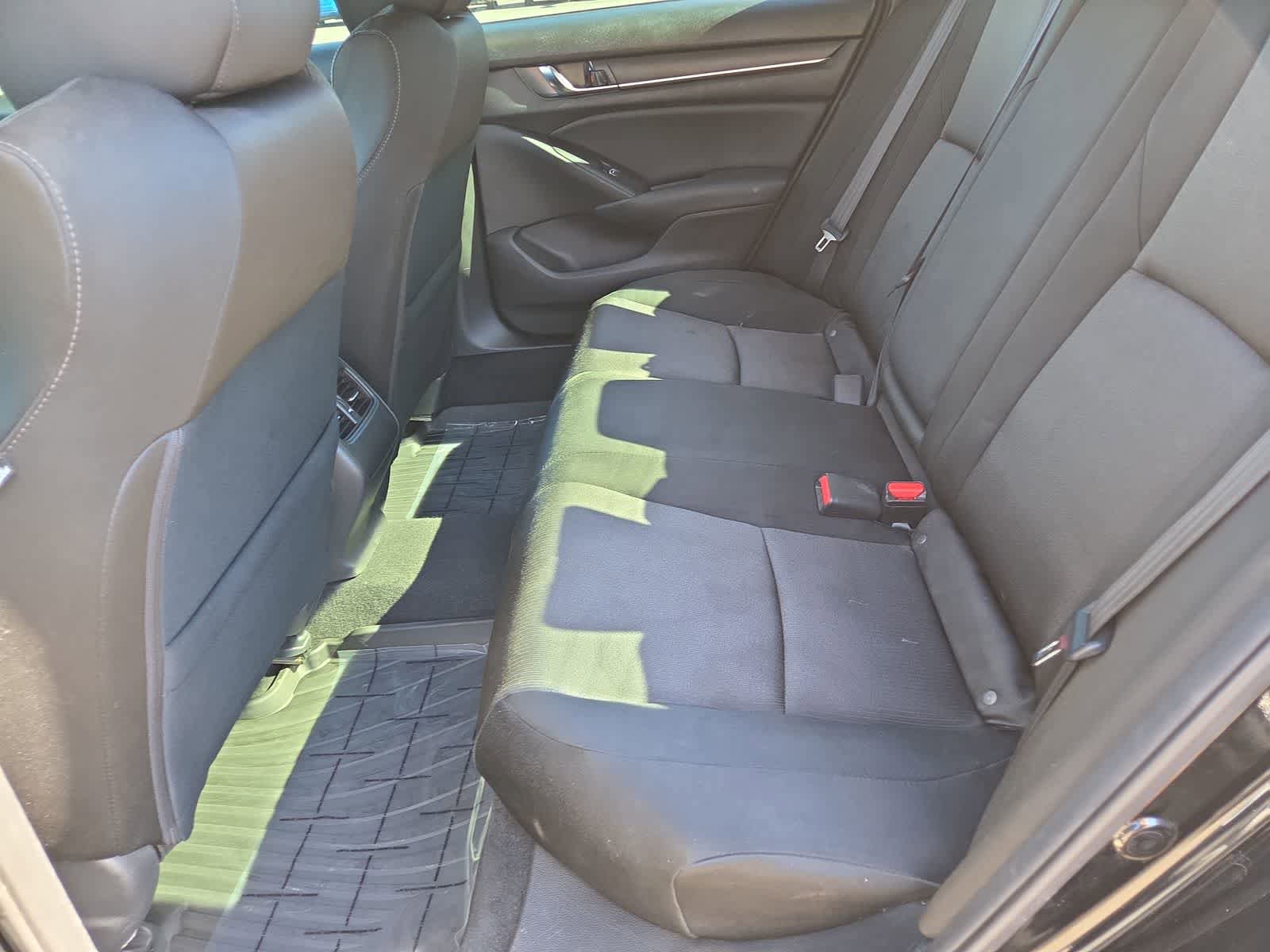 Used 2018 Honda Accord EX image 21
