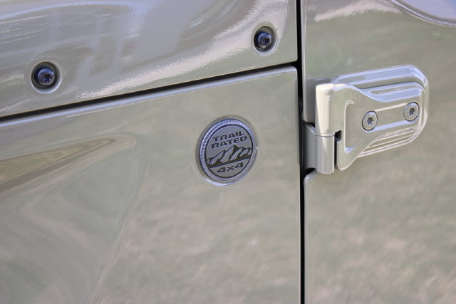 New 2026 Jeep Gladiator Sport AWD/4WD image 11