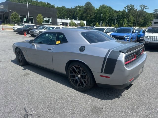 Used 2016 Dodge Challenger R/T Scat Pack w/ Leather Interior Group RWD image 5