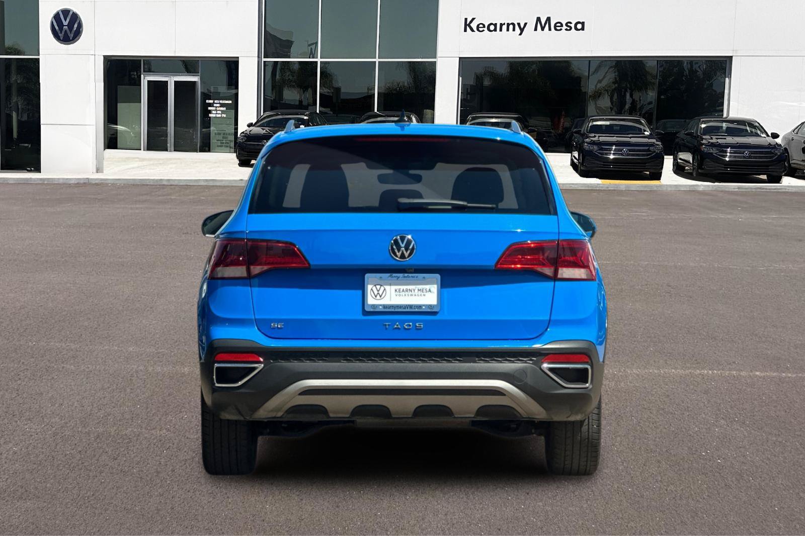 Used 2023 Volkswagen Taos SE FWD image 5