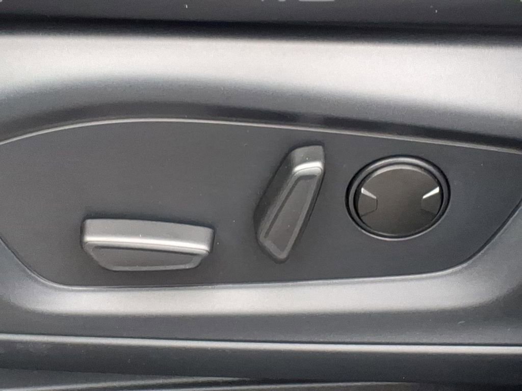 New 2026 Ford Explorer ST-Line image 18