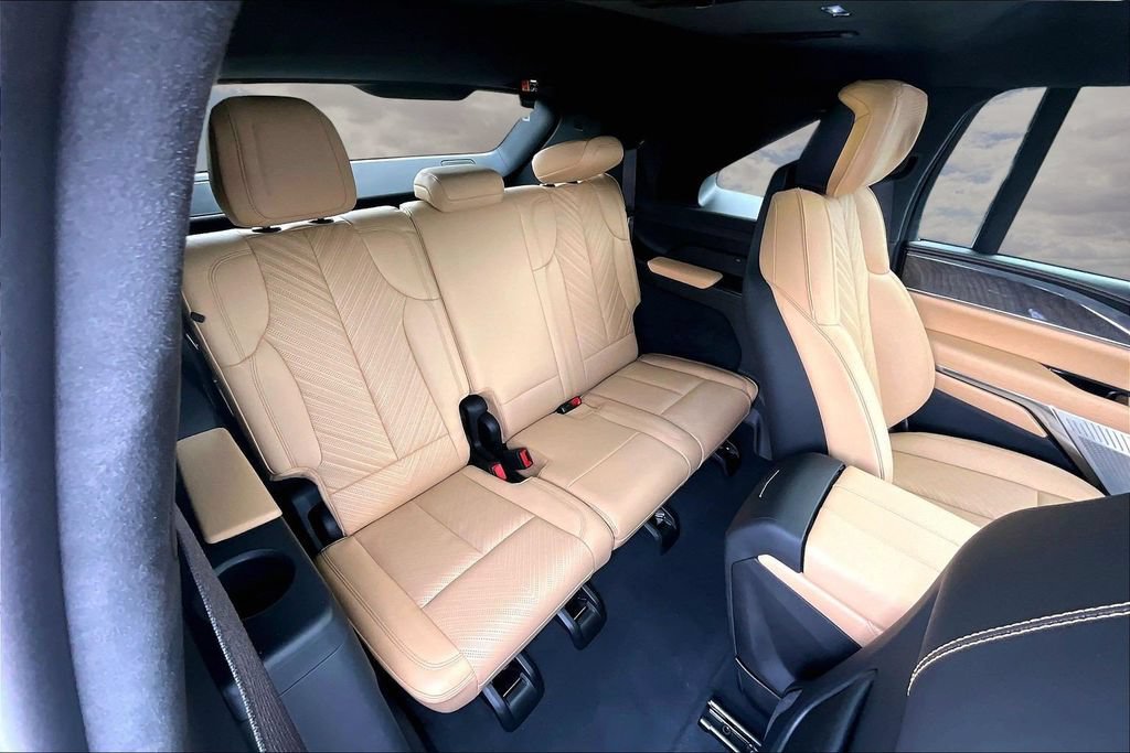 Certified 2026 Cadillac Escalade IQ Luxury 2 AWD/4WD image 26