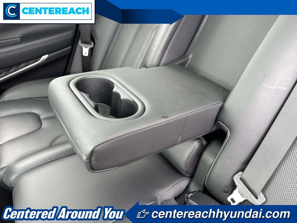 Used 2023 Hyundai Santa Fe Calligraphy image 10