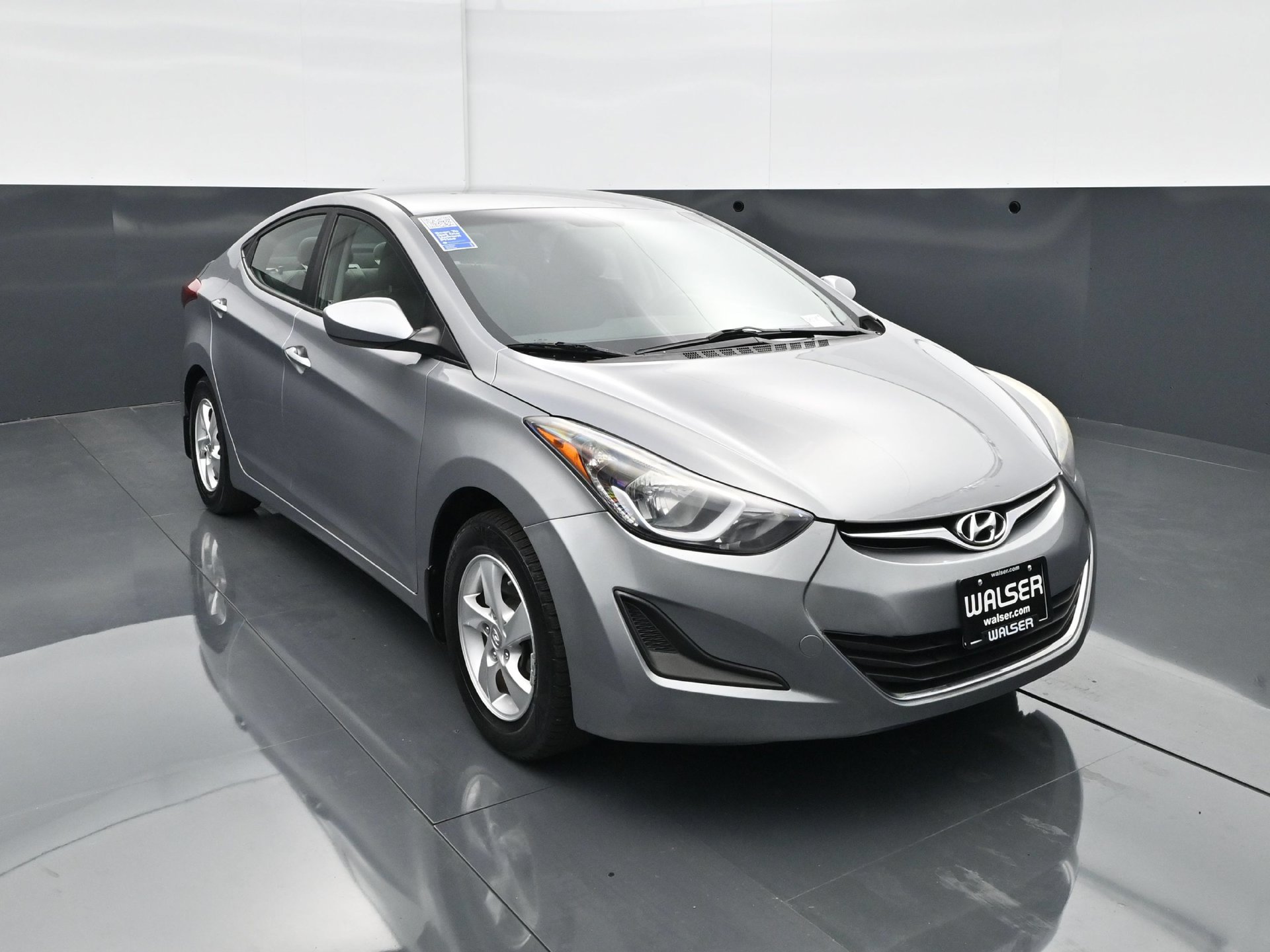 Used 2015 Hyundai Elantra SE FWD image 11