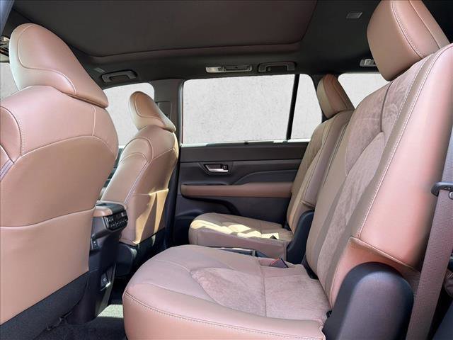New 2026 Toyota Grand Highlander AWD Hybrid image 20