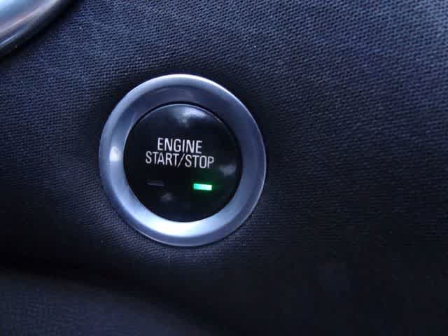 Used 2020 Chevrolet Malibu LT FWD image 18