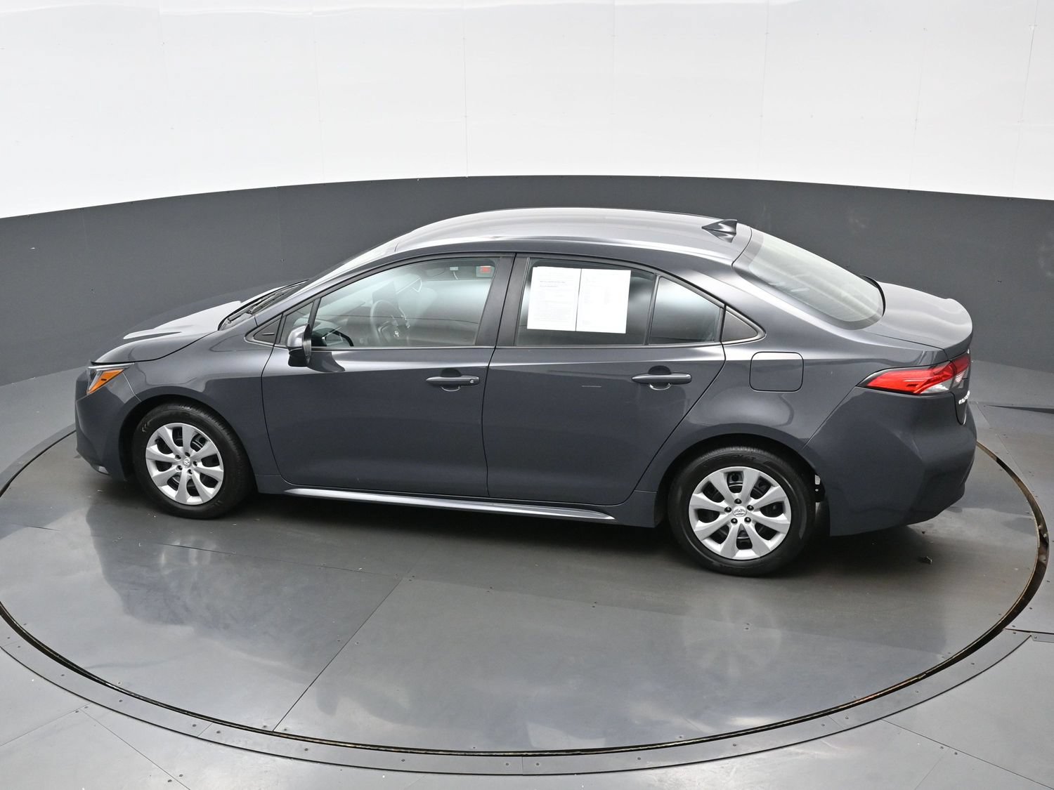 Used 2024 Toyota Corolla LE FWD image 35