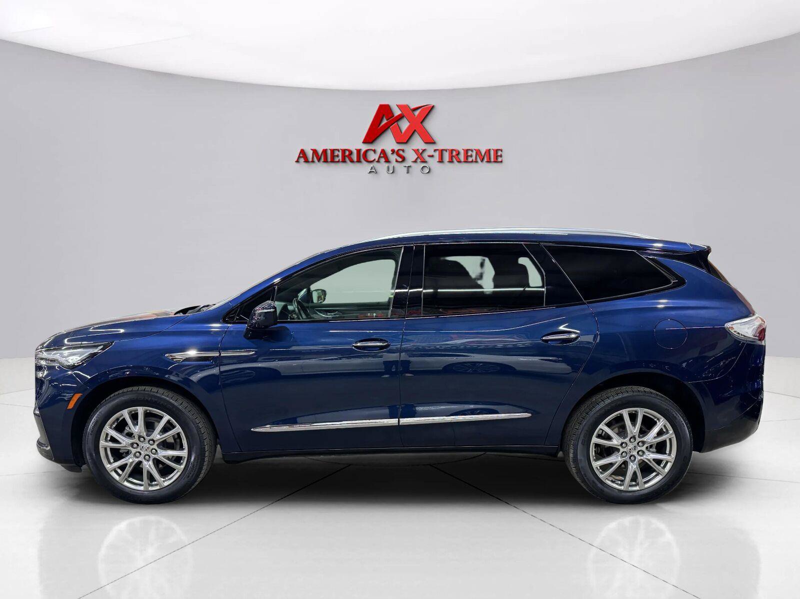 Used 2023 Buick Enclave Essence w/ Experience Buick Package AWD/4WD image 5