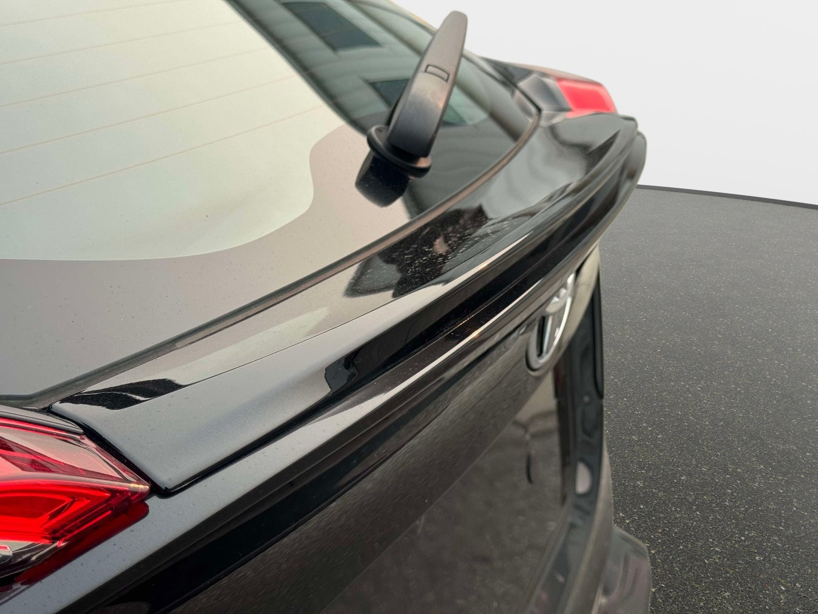 Certified 2020 Toyota C-HR XLE FWD image 12