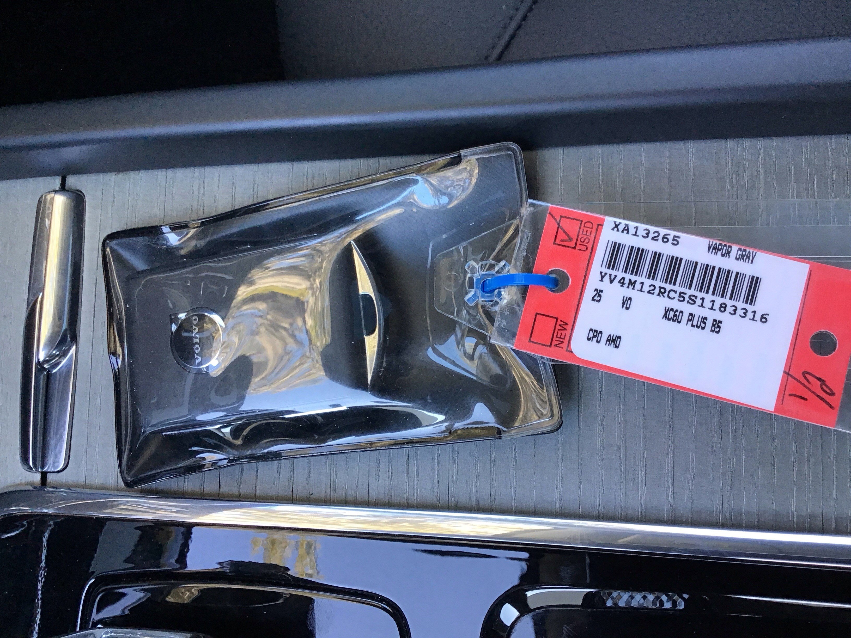 Certified 2025 Volvo XC60 B5 Plus image 35