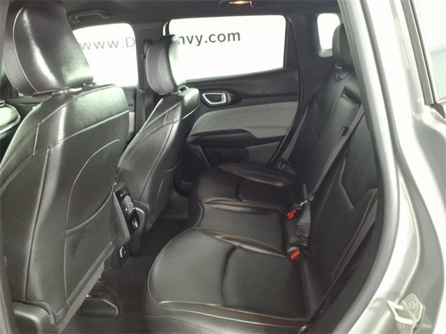 Used 2024 Jeep Compass Latitude image 9