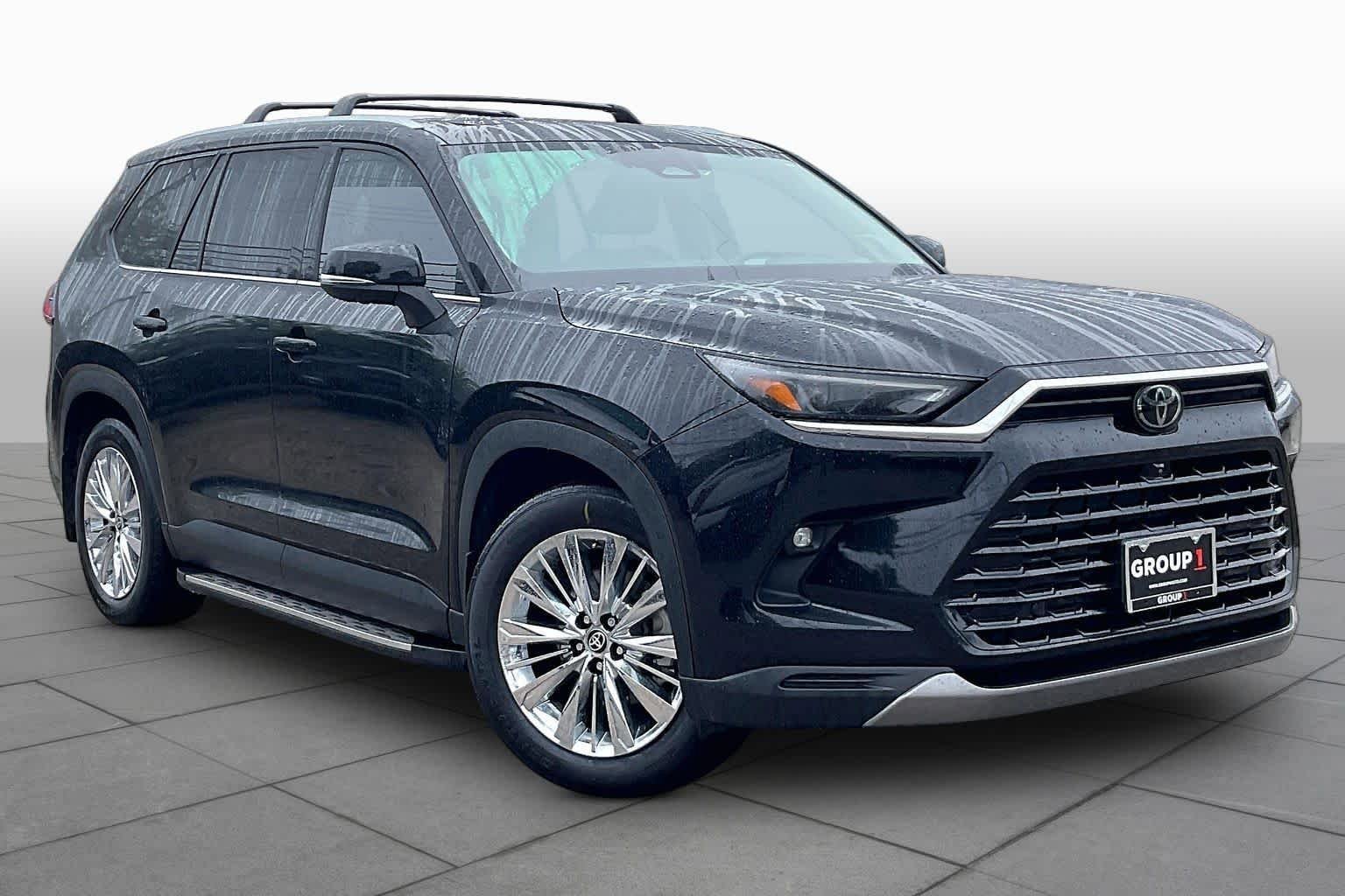 Used 2025 Toyota Grand Highlander AWD image 3