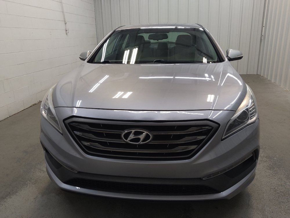 Used 2015 Hyundai Sonata Sport w/ Option Group 03 FWD image 15