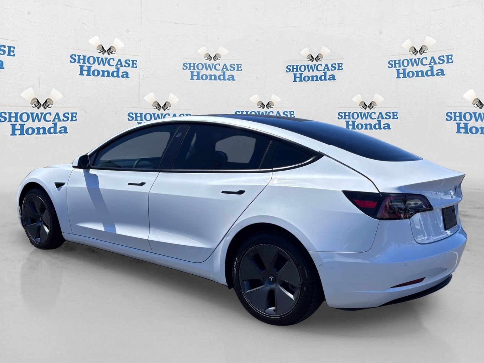Used 2021 Tesla Model 3 Standard Range RWD image 5