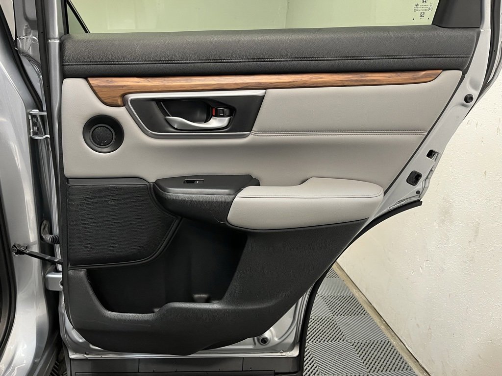 Used 2017 Honda CR-V EX-L image 18