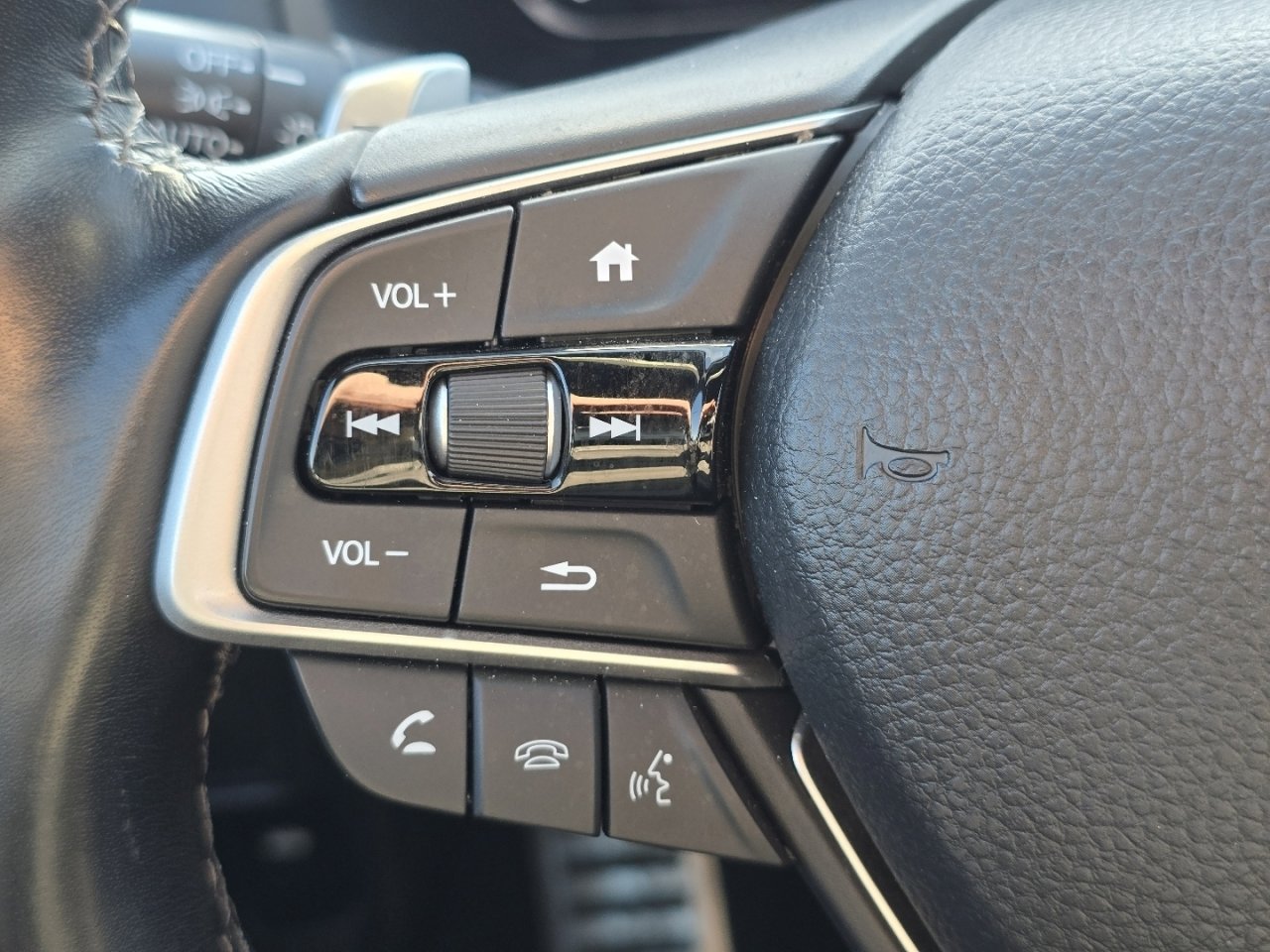 Certified 2022 Honda Accord Sport image 31