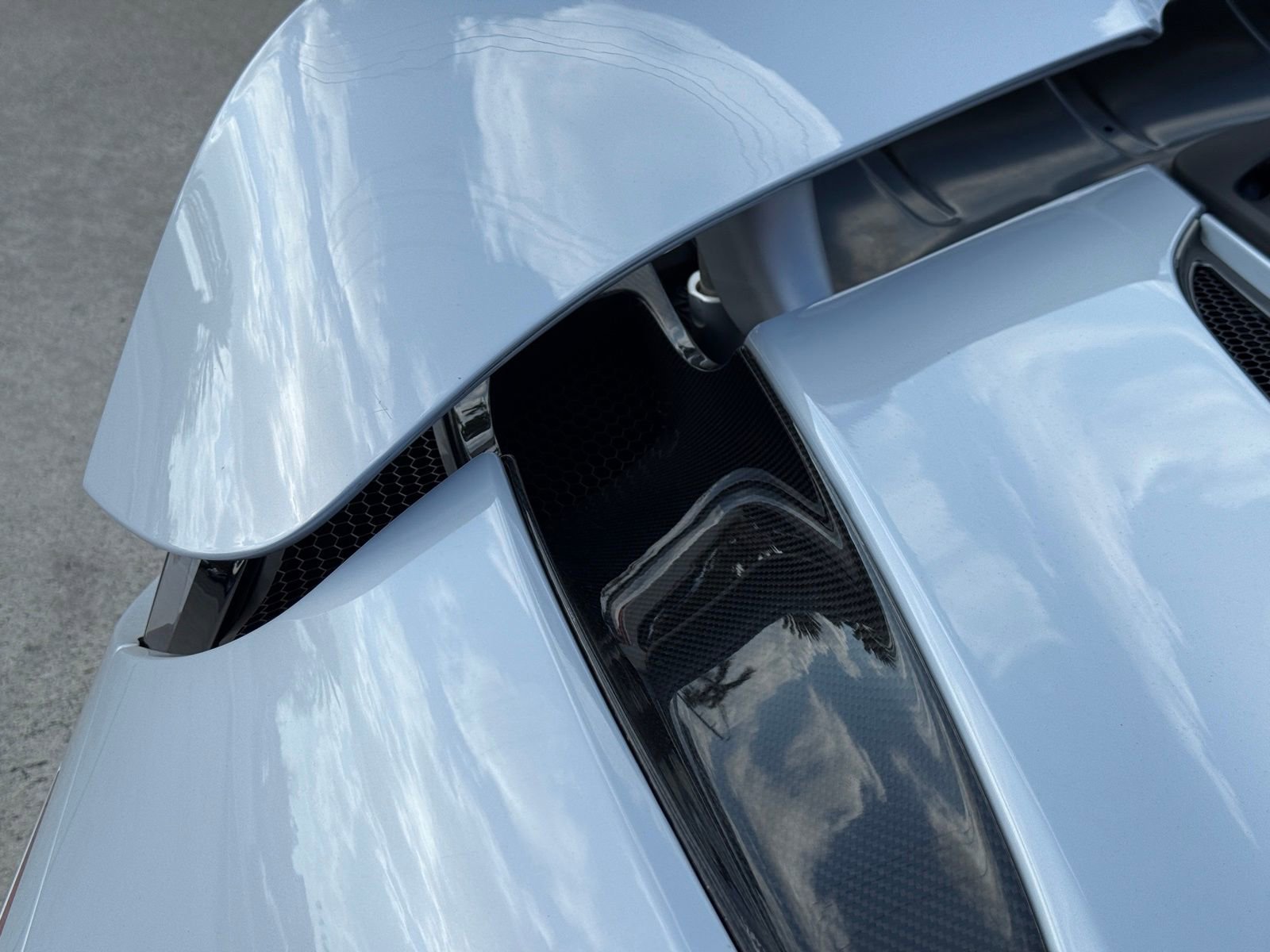 Used 2018 McLaren 720S image 20