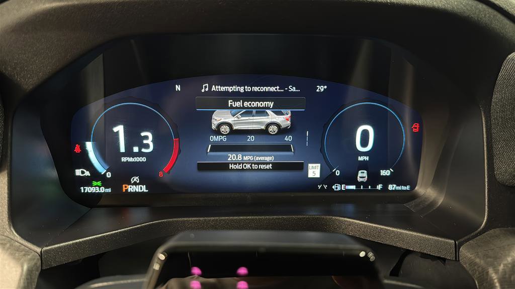 Used 2025 Ford Explorer Platinum w/ LUX Leather Package image 12