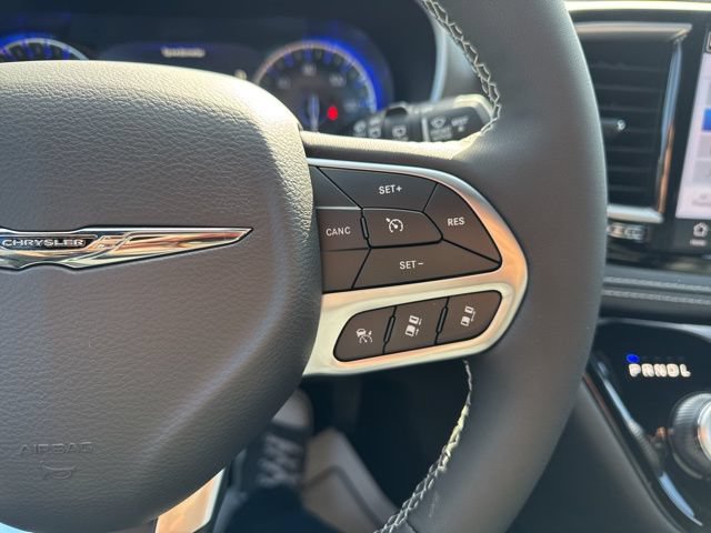 New 2026 Chrysler Pacifica Select image 22