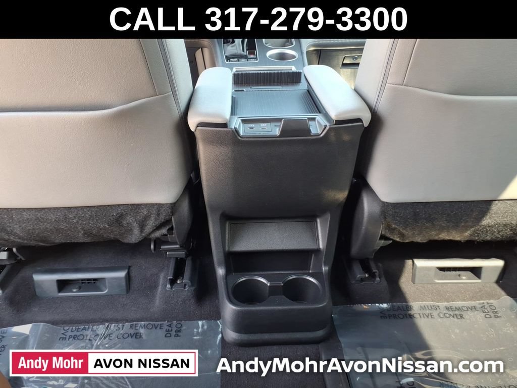 Used 2025 Toyota Sienna XLE FWD image 42