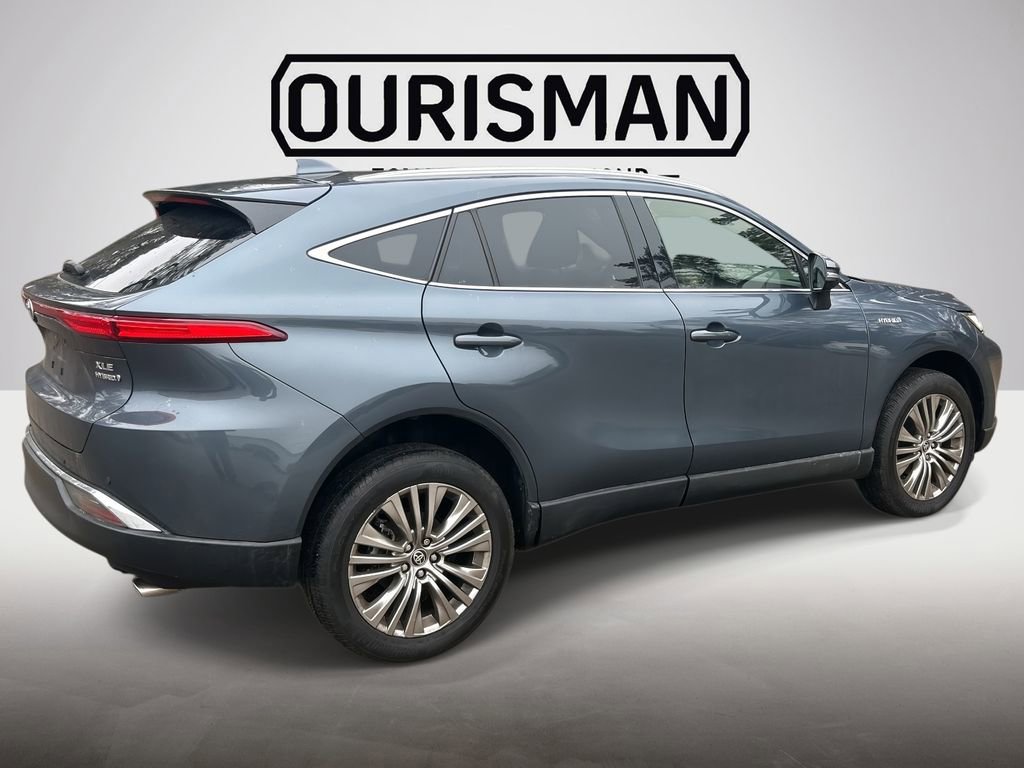 Certified 2021 Toyota Venza XLE w/ Softex Package image 4