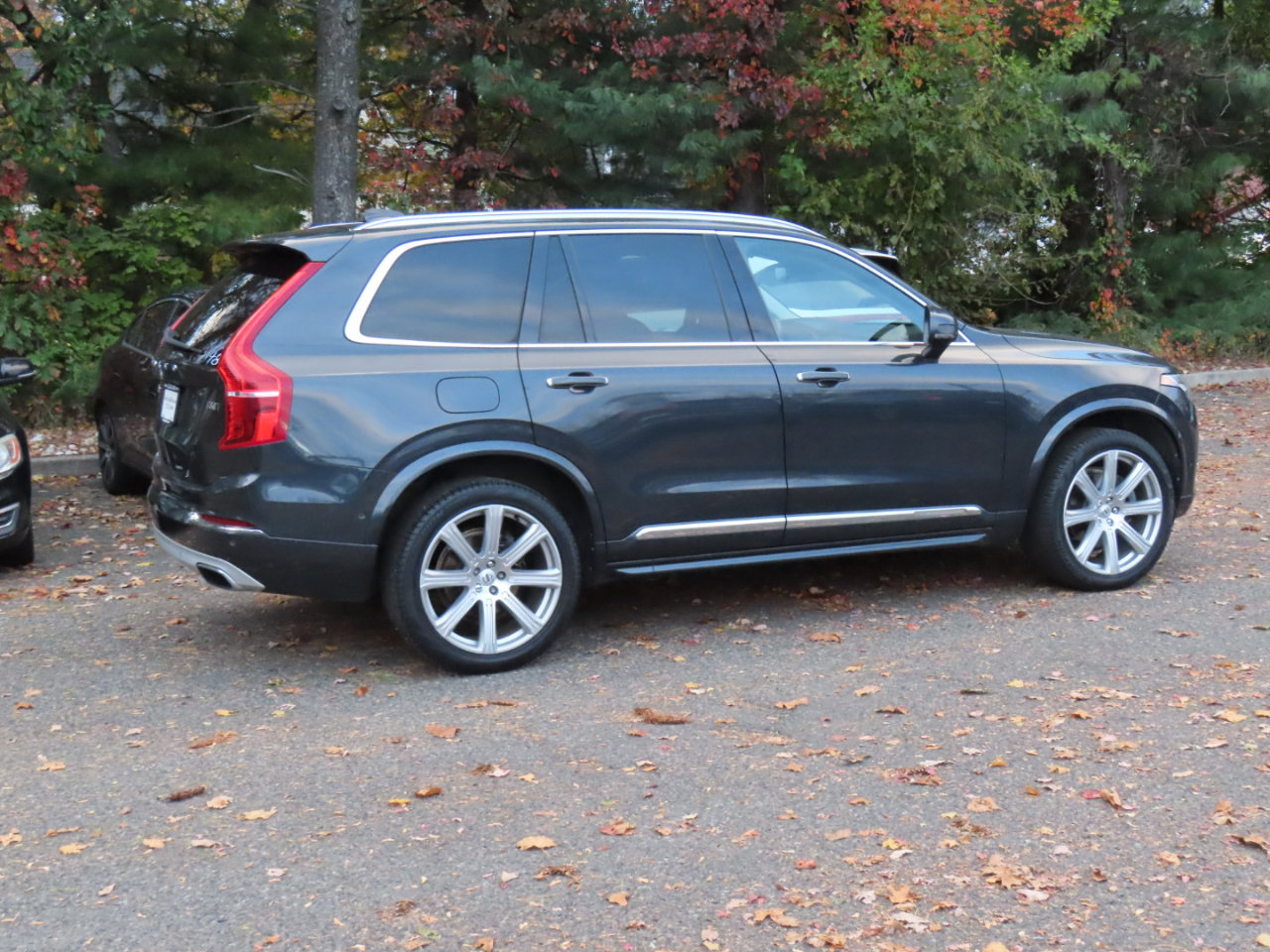 Used 2017 Volvo XC90 T6 Inscription w/ Vision Package image 6