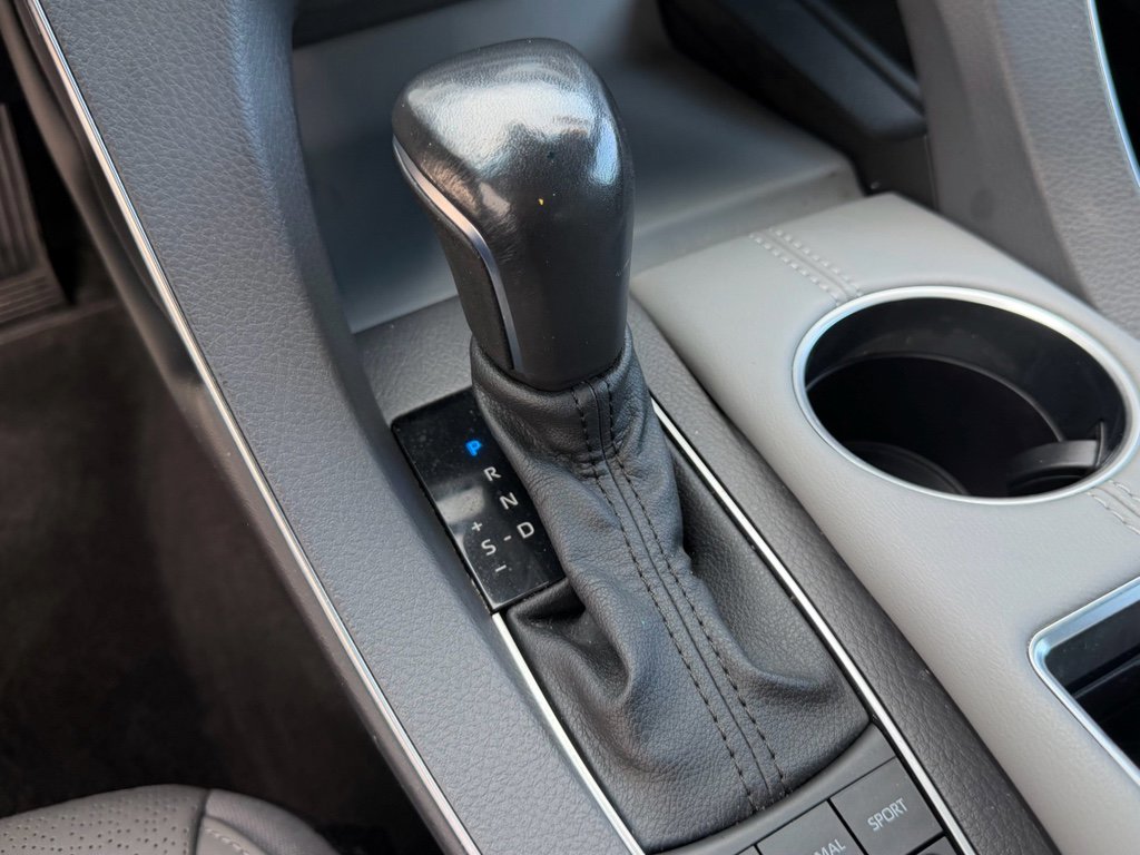 Certified 2022 Toyota Avalon Limited w/ Advanced Safety Package image 27