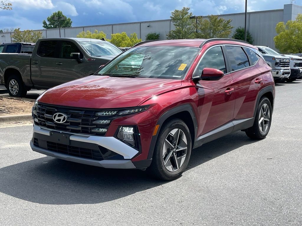 Used 2025 Hyundai Tucson SEL FWD image 3