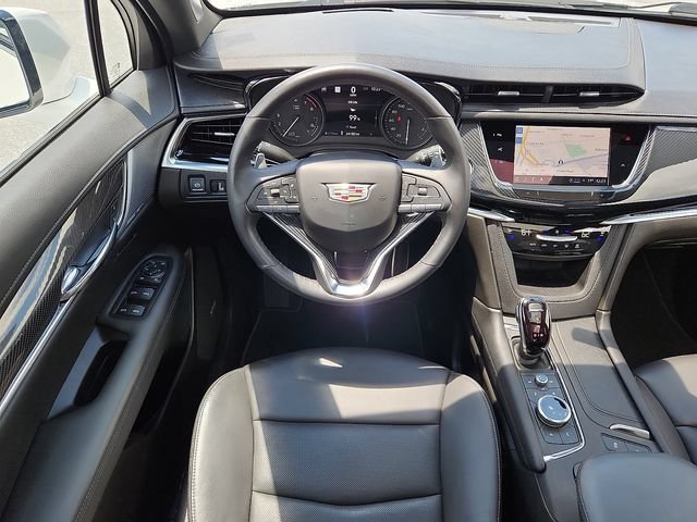 Used 2024 Cadillac XT6 Sport w/ LPO, Onyx Lite Package AWD/4WD image 11