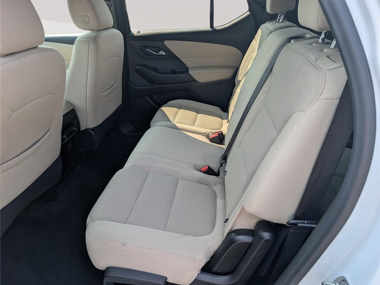 Used 2023 Chevrolet Traverse LS AWD/4WD image 14