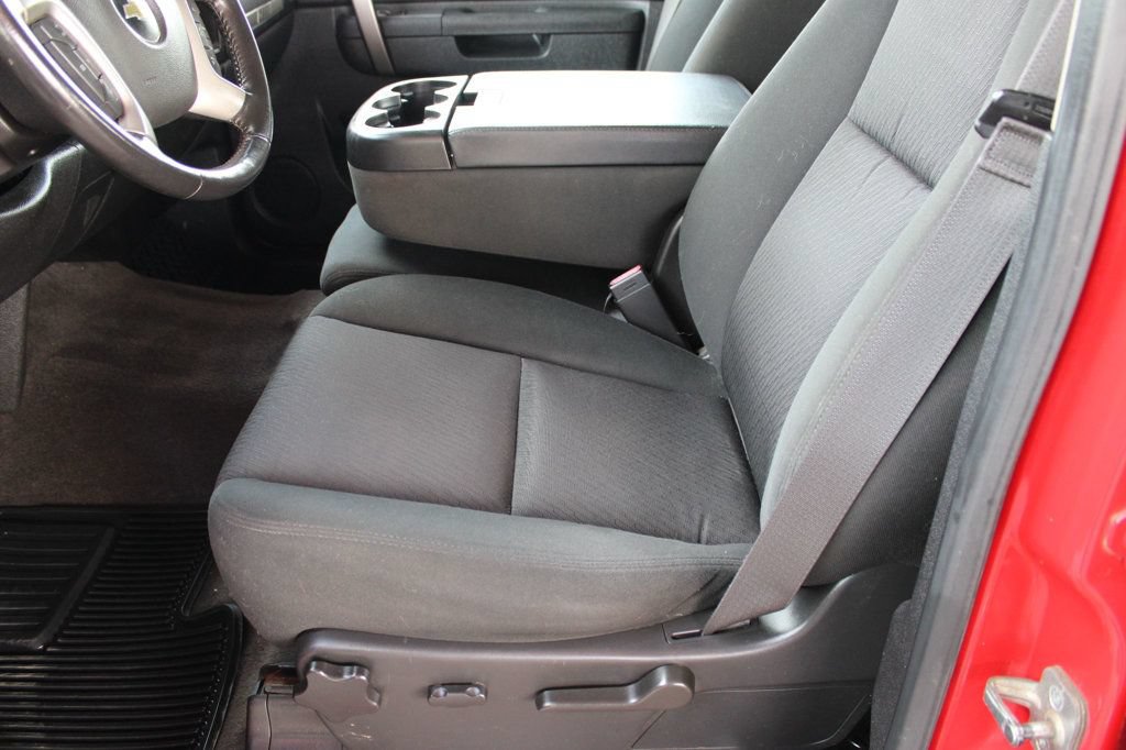 Used 2013 Chevrolet Silverado 1500 LT w/ All-Star Edition AWD/4WD image 8