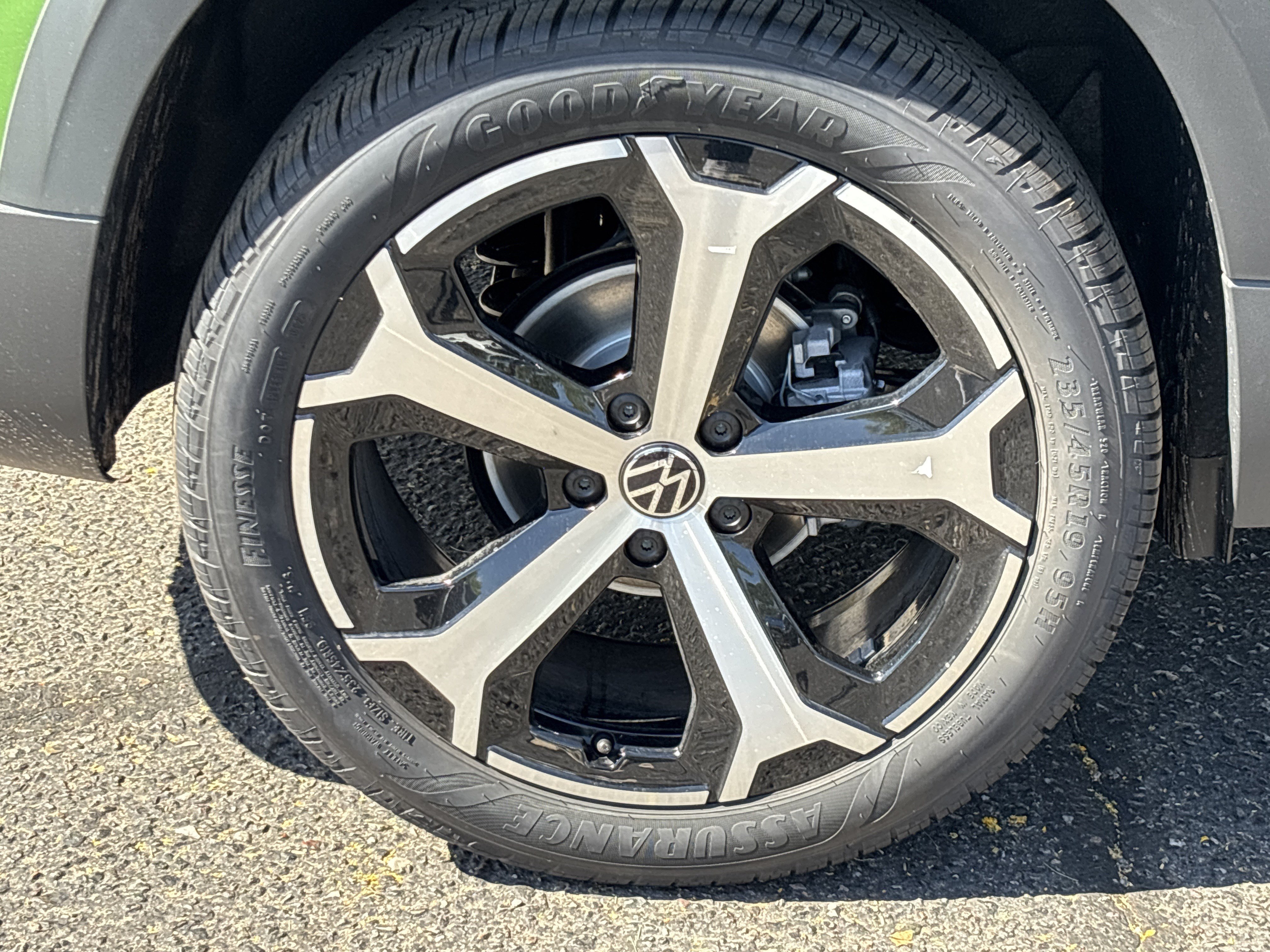 New 2026 Volkswagen Taos SEL AWD/4WD image 6