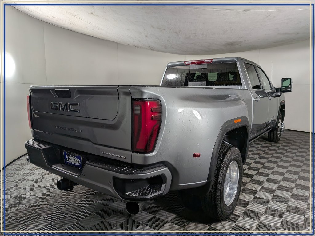 New 2026 GMC Sierra 3500 Denali Ultimate AWD/4WD image 7