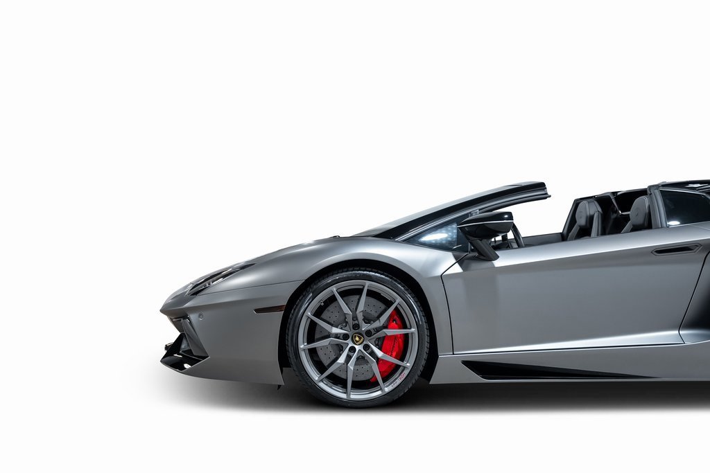 Used 2017 Lamborghini Aventador LP 700-4 image 31